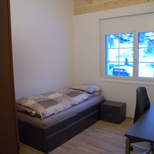 Chambre 2 appartement Täsch